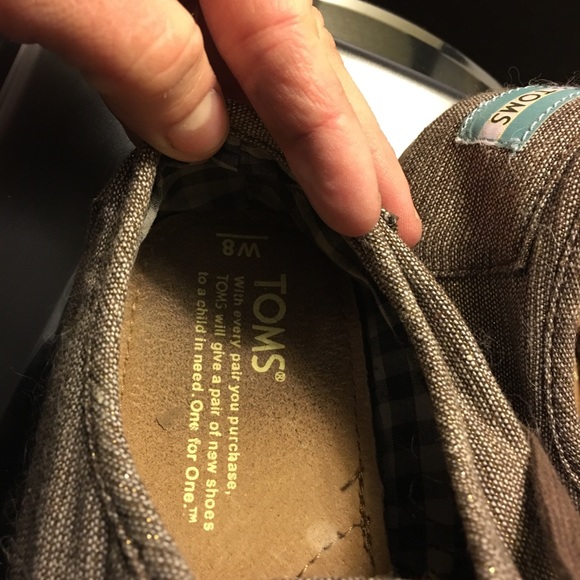 TOMs with laces - Picture 3 of 4